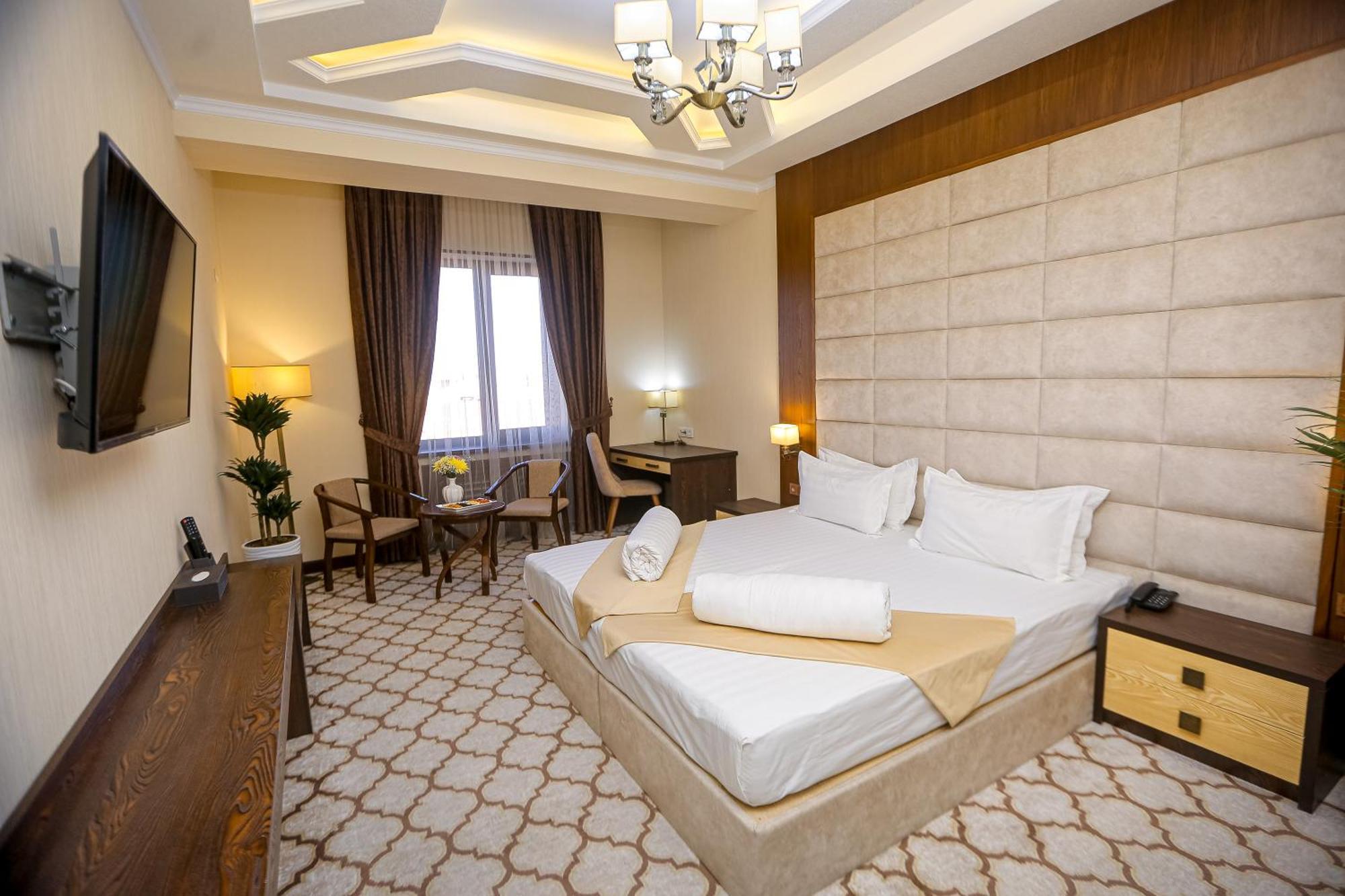 Royal Grand Hotel, Turkistan Exterior photo